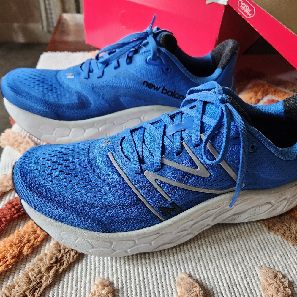 NIB NEW BALANCE MENS 11